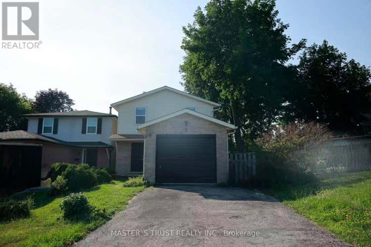 5 THORNBERRY COURT