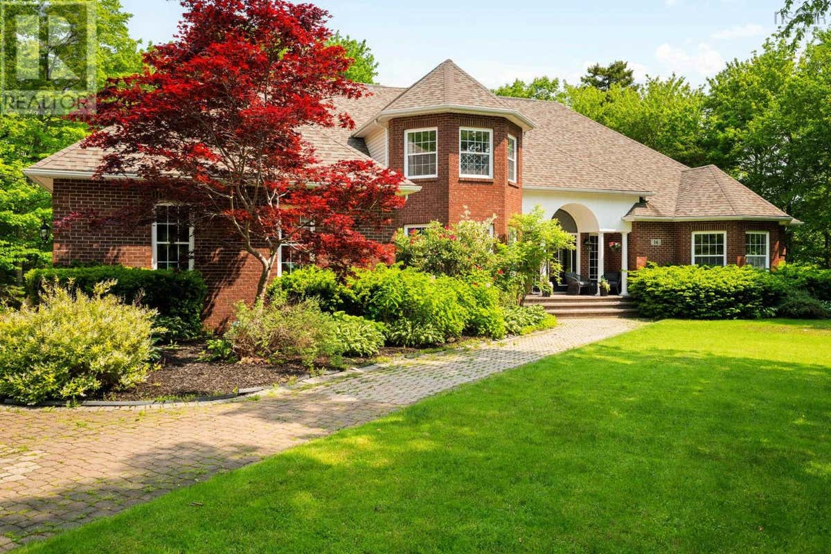 14 CLUB HOUSE LANE