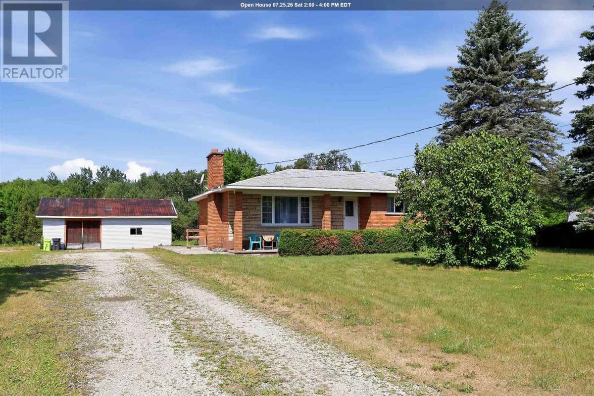 305 MOSS RD