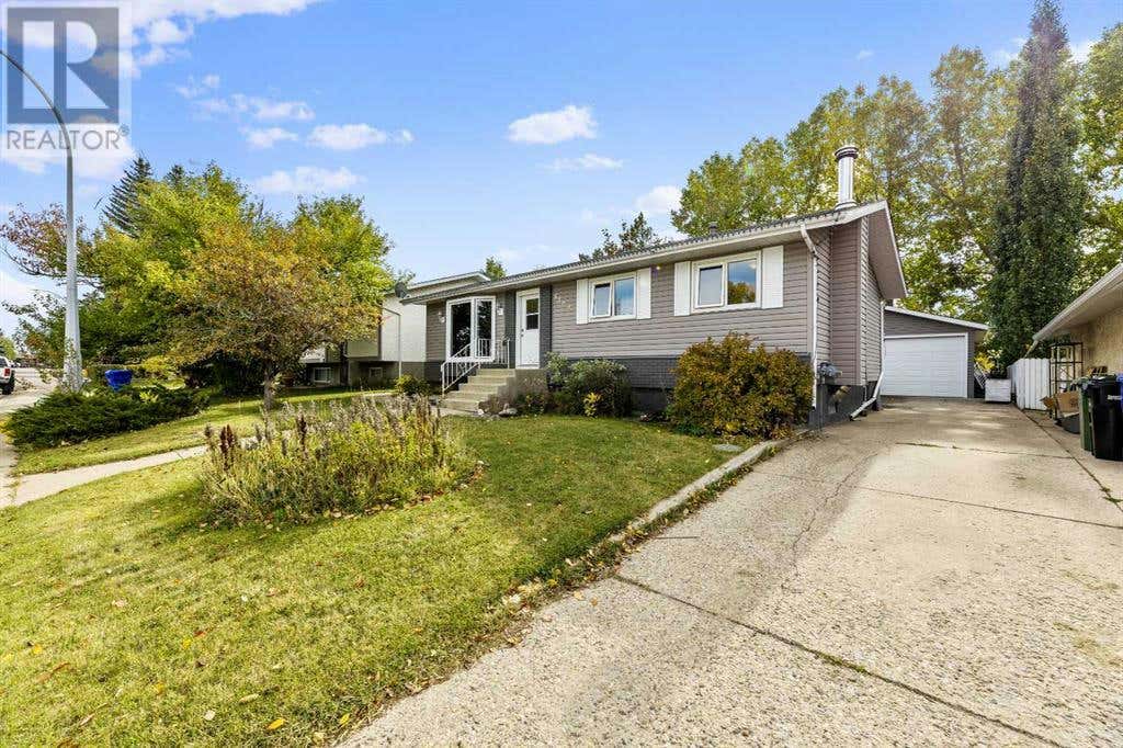 5309 Silverthorn Road, Olds, AB T4H1E3 House For Sale RE/MAX A2170523