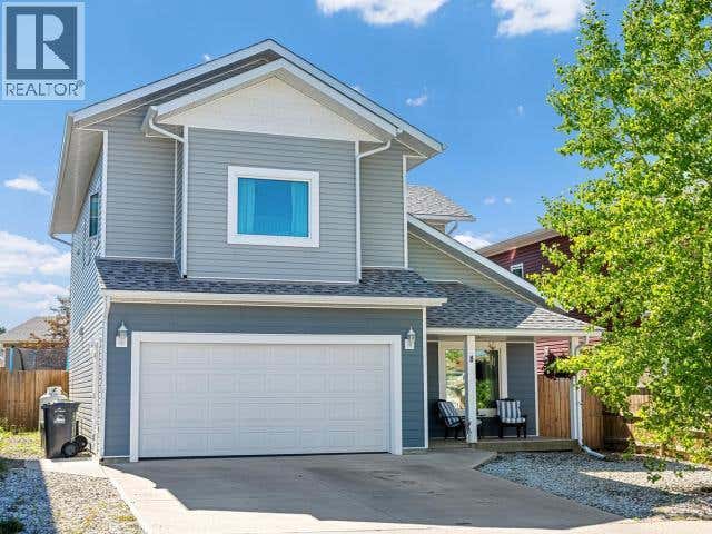 8 BELLINGHAM COURT