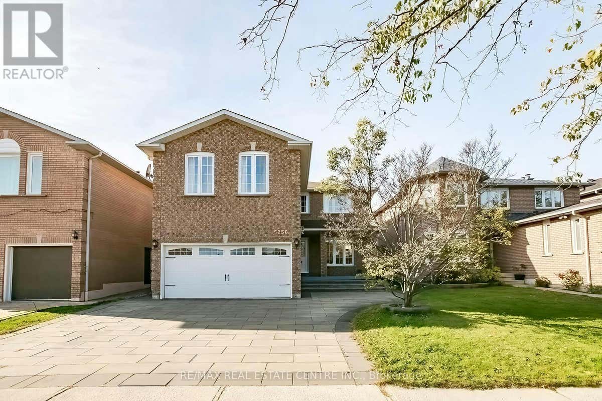 5256 CASTLEFIELD DRIVE, Mississauga (East Credit), ON L5V1T4 House For