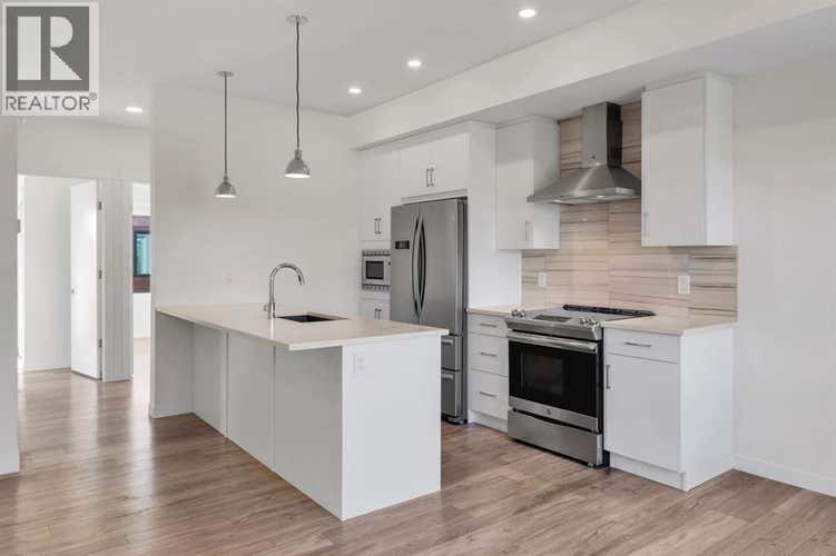 618 Greenbriar Common NW