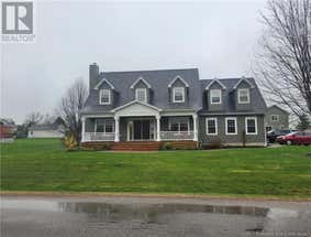 7 Meredith Drive