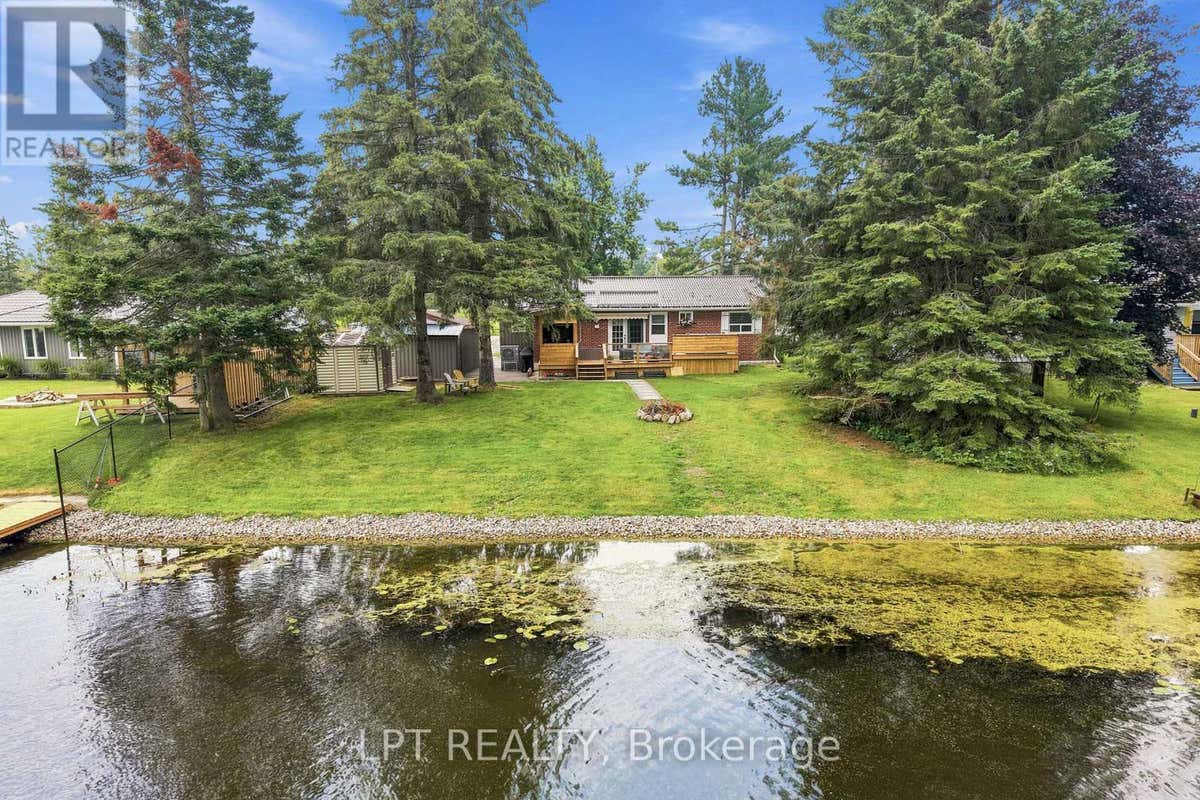 2628 WESTSHORE CRESCENT