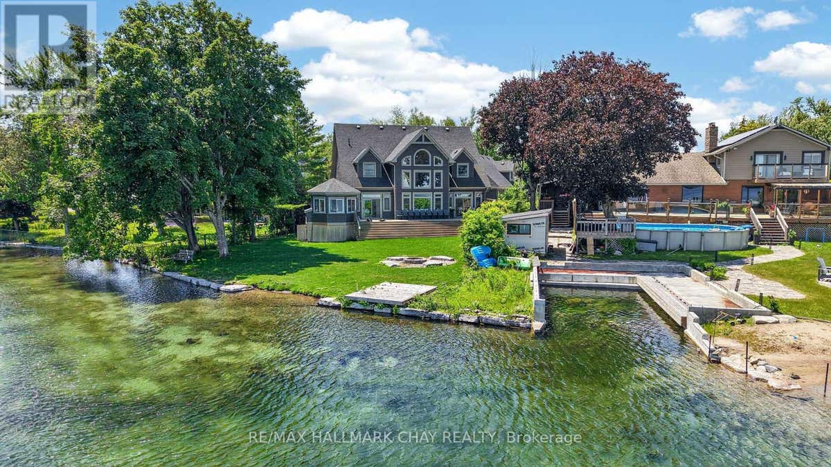 465 MOONEY CRESCENT