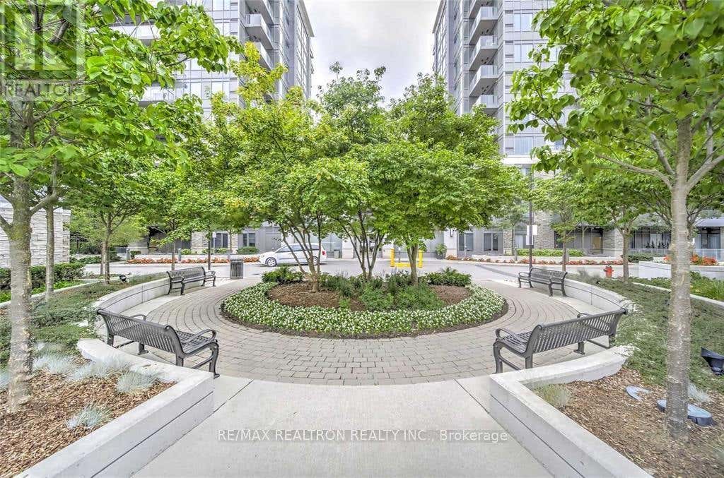 194 - 325 SOUTH PARK ROAD