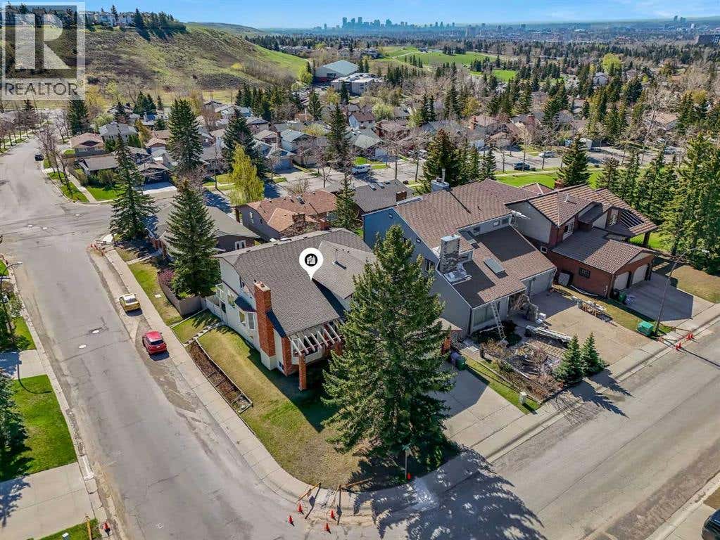 4 EDGEHILL CRESCENT NW