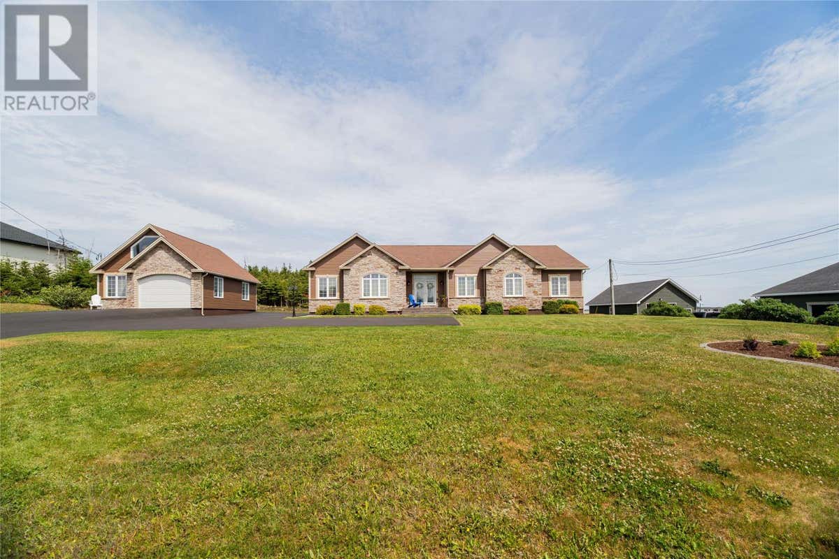 206 SUMMIT DRIVE