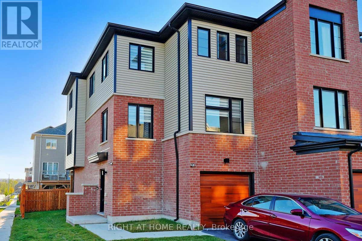 39 HAY LANE, Barrie (InnisShore), ON L9J0T8 House For Sale RE/MAX