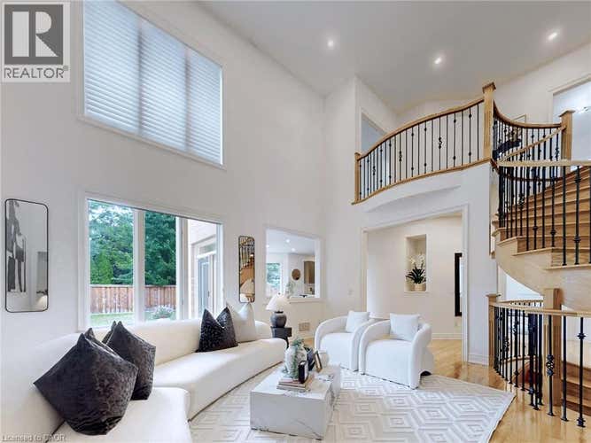 2238 LYNDHURST Drive