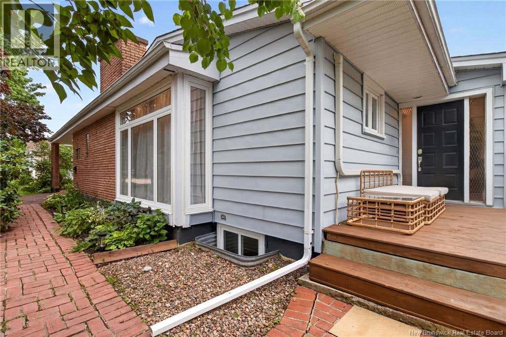 20 VISTA DRIVE