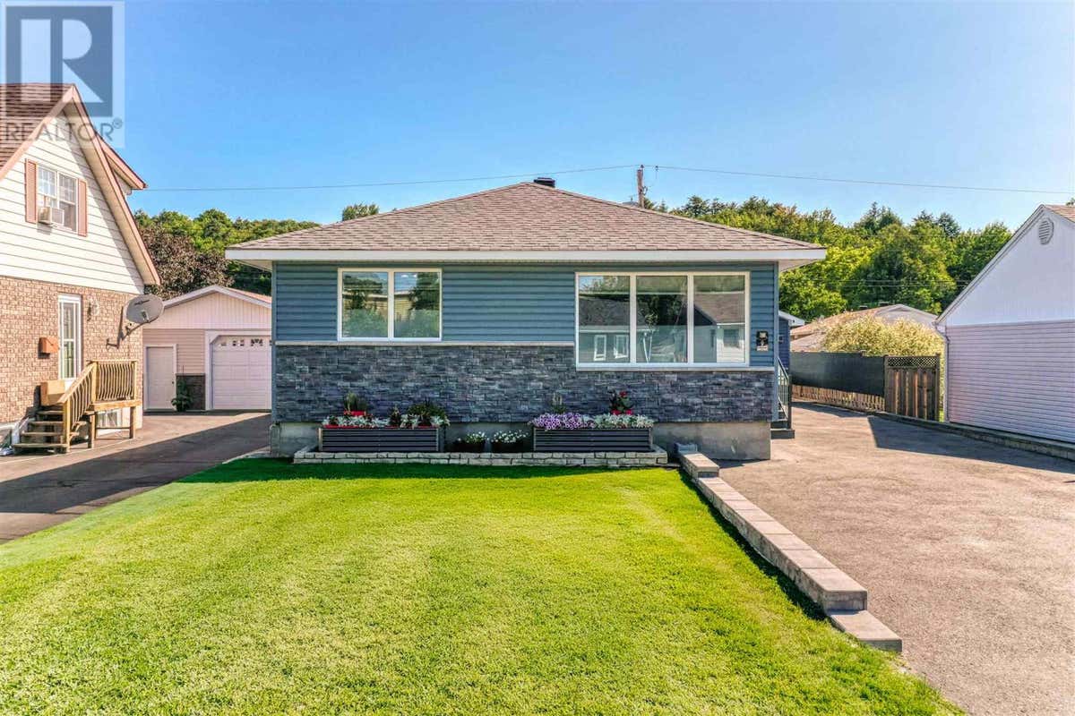 9 STEVENS RD