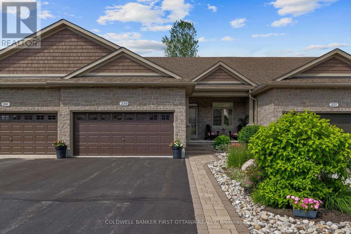 239 ROYAL LANDING GATE