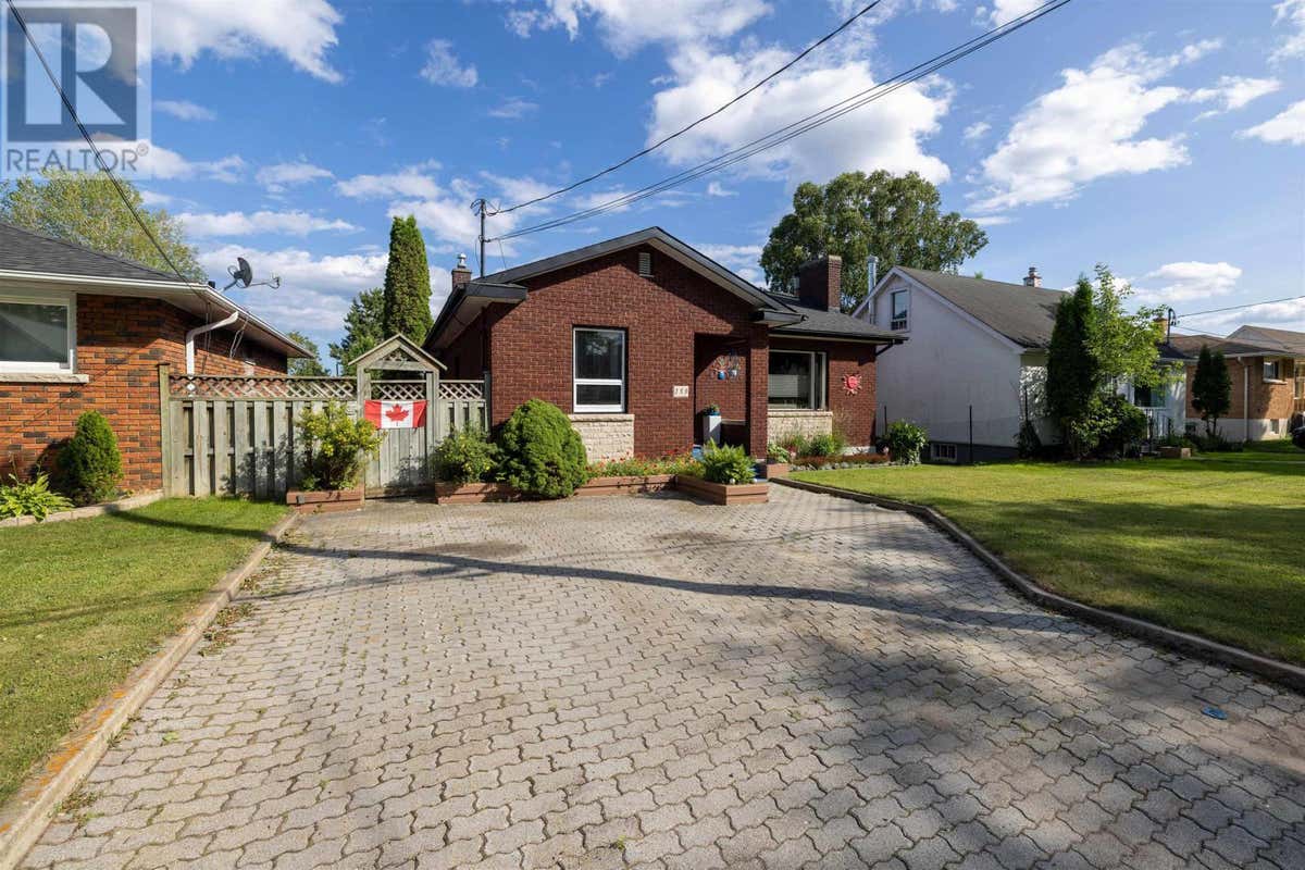 159 RUTTAN ST