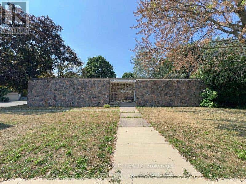 4213/4207 4213/4207 DRUMMOND ROAD