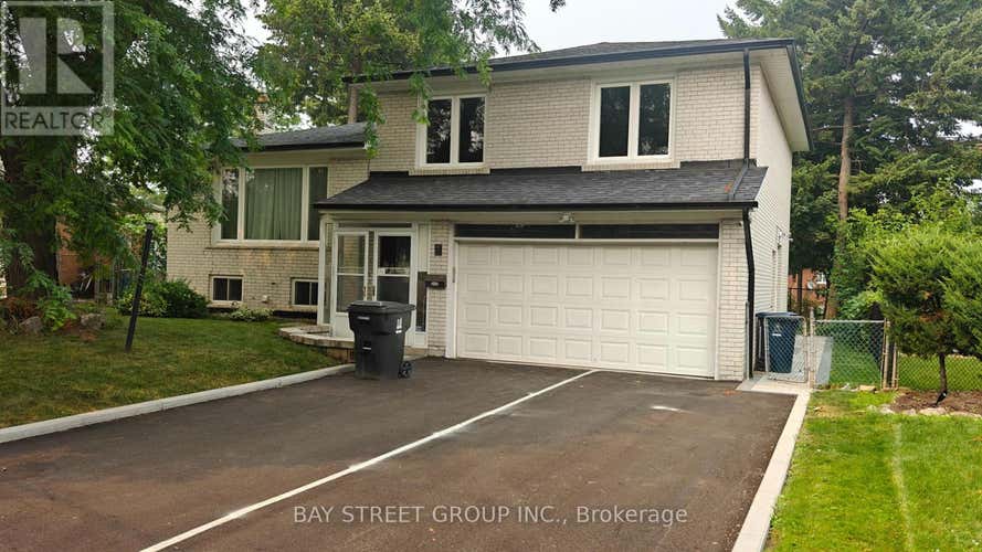 UPPER - 9 MOSEDALE CRESCENT
