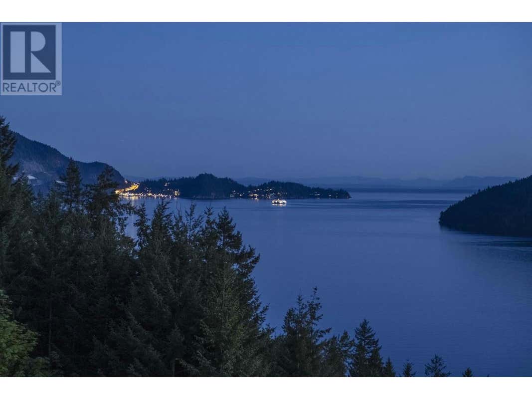 3XX KELVIN GROVE, West Vancouver, BC V0N2E0 Home For Rent RE/MAX