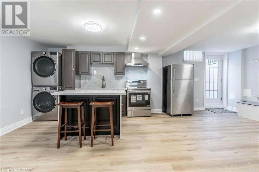 1410 EMERSON Lane Unit LOWER, Mississauga, ON L5V1L7 Home For Rent