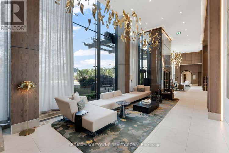 2608 - 30 INN ON THE PARK DRIVE