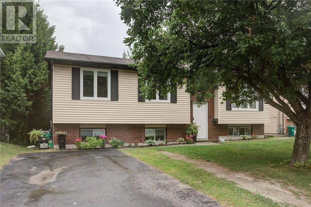 2870 ALGONQUIN ROAD