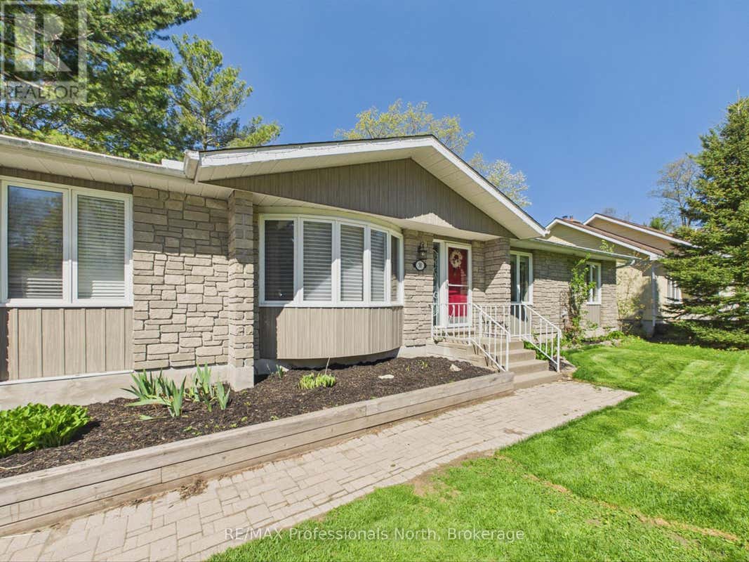 30 THE GRANITE BLUFF
