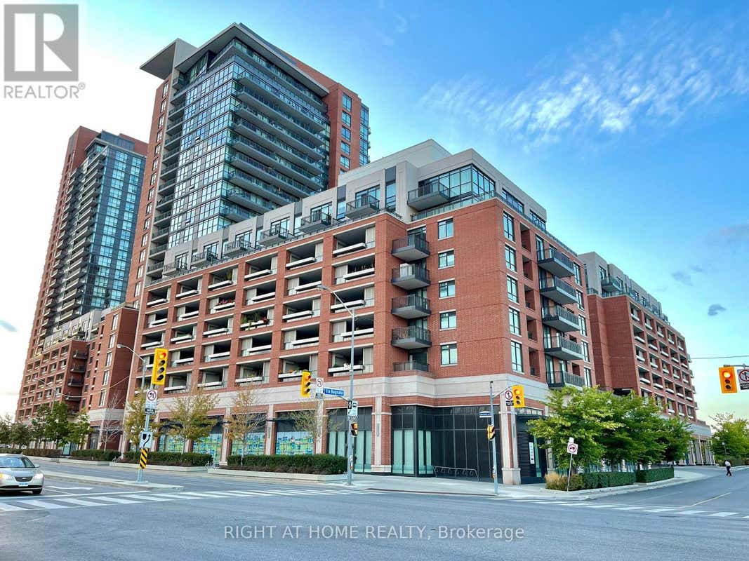 800 LAWRENCE AVENUE W