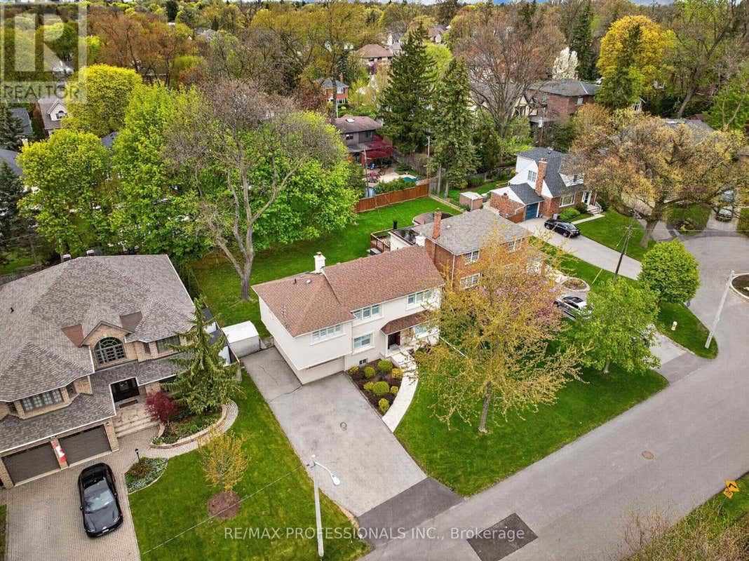 27 NOTTINGHAM DRIVE