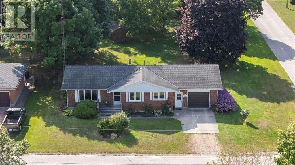 2022 NELSON Street N, Gorrie, ON N0G1X0 House For Sale RE/MAX 40643605