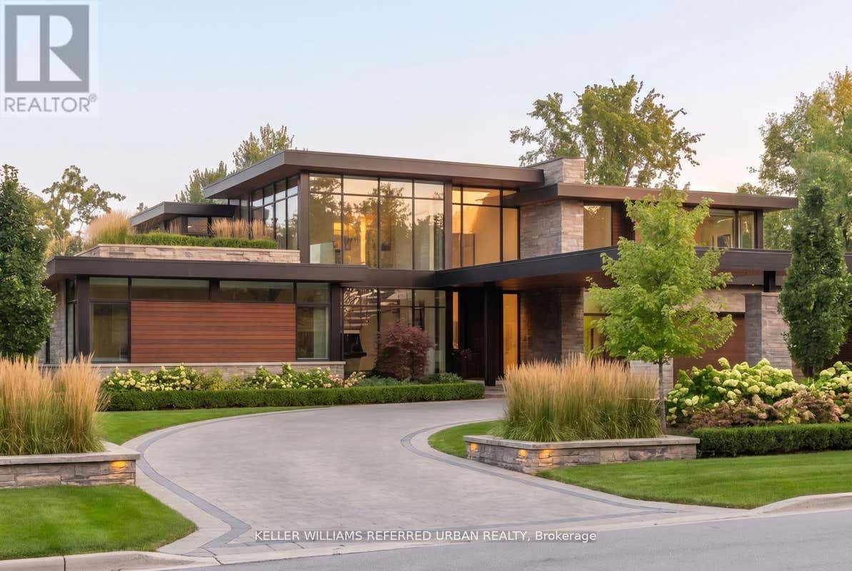 6 MARYVALE CRESCENT
