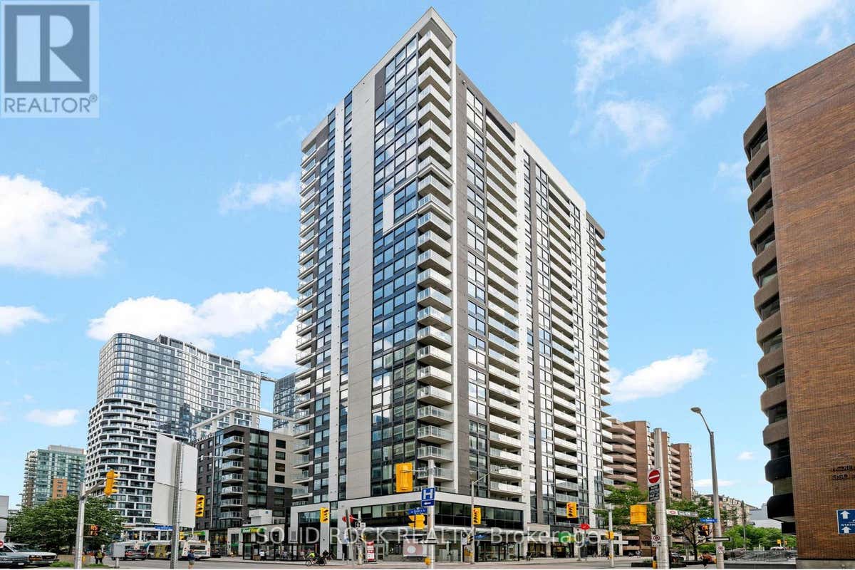 1707 - 340 QUEEN STREET