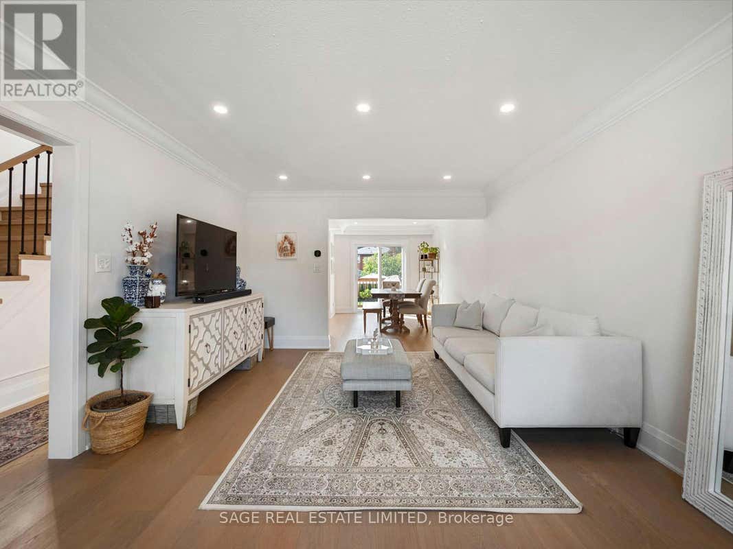 46 FOCH AVENUE, Toronto (Alderwood), ON M8W3X2 House For Sale RE/MAX