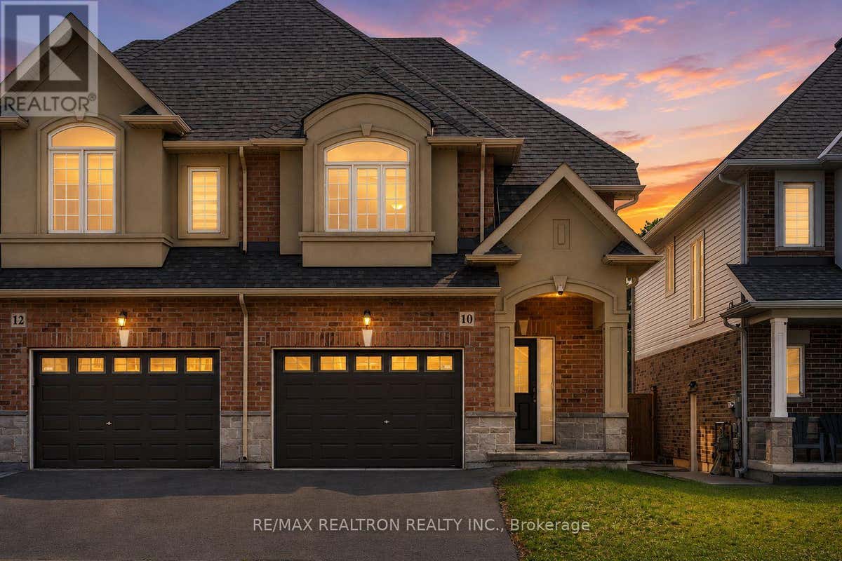 10 STARLING DRIVE