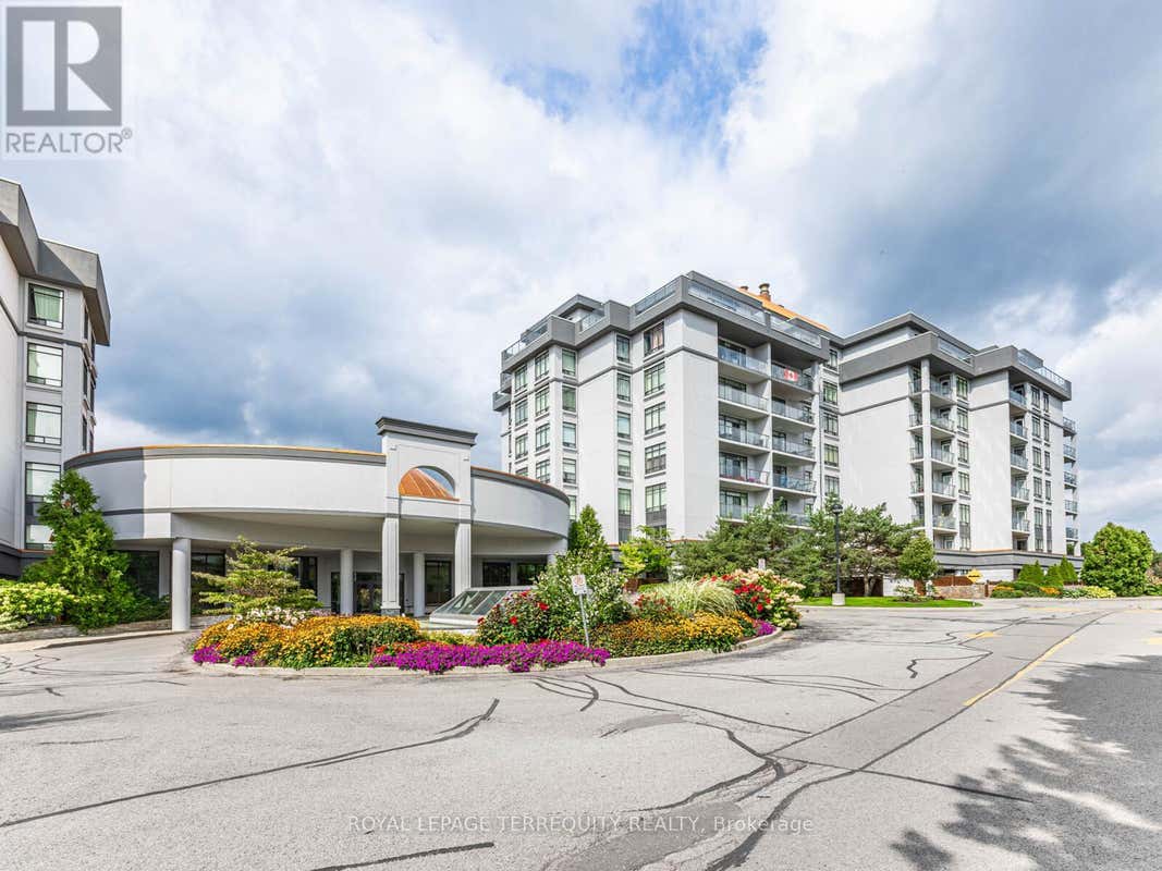 215 - 11121 YONGE STREET