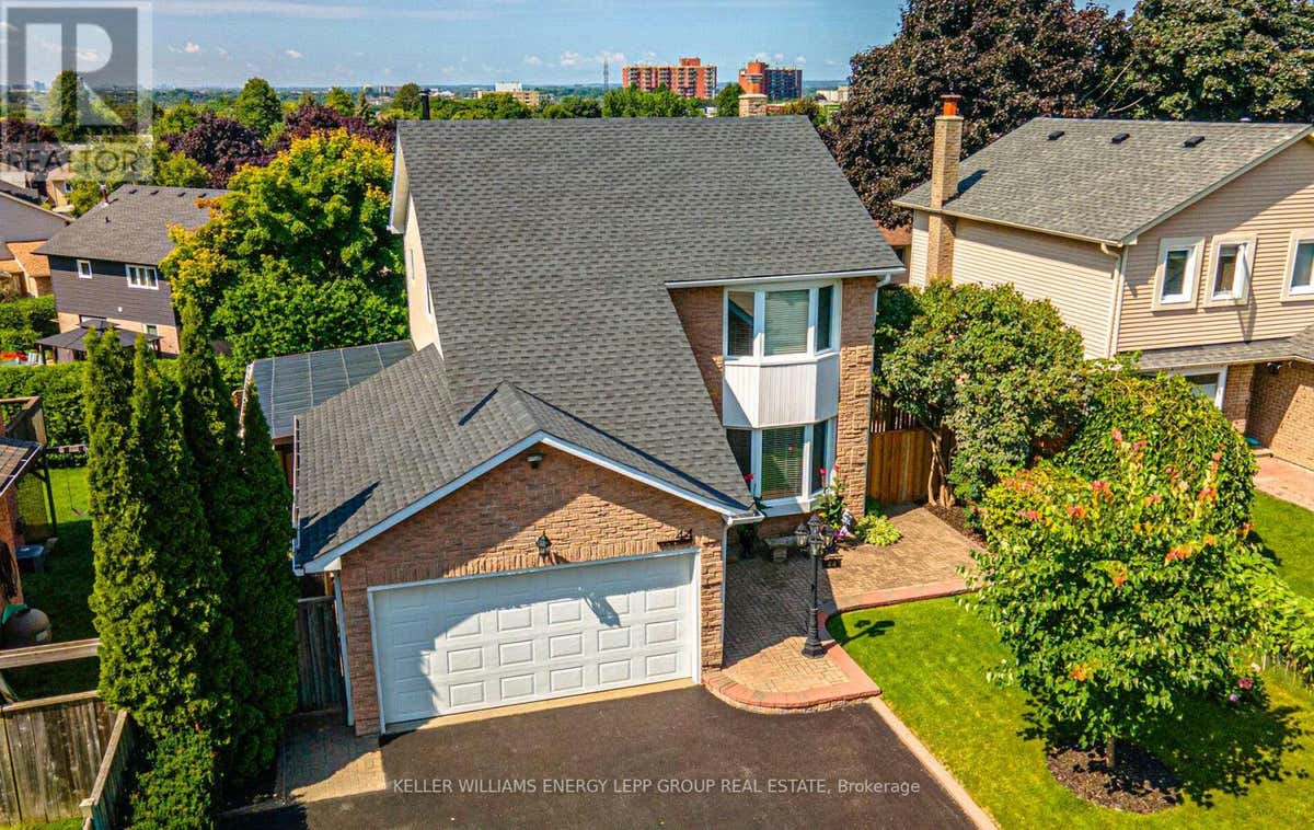 44 WINSTON CRESCENT, Whitby (Blue Grass Meadows), ON L1N6Y1 House For