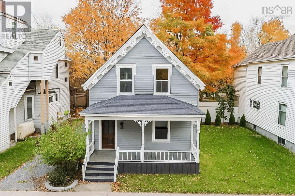 74 Duke St