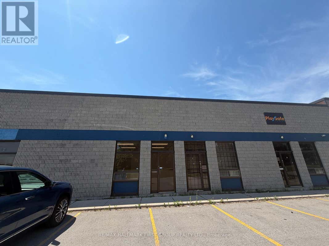 #7&8 - 400 MONARCH AVENUE
