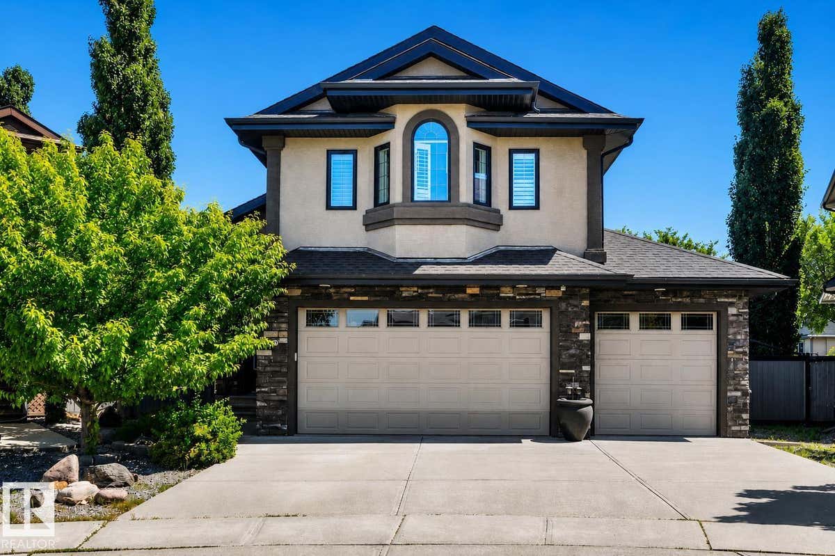 9 SHOREWOOD CR