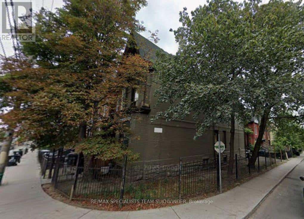 147 GERRARD STREET E
