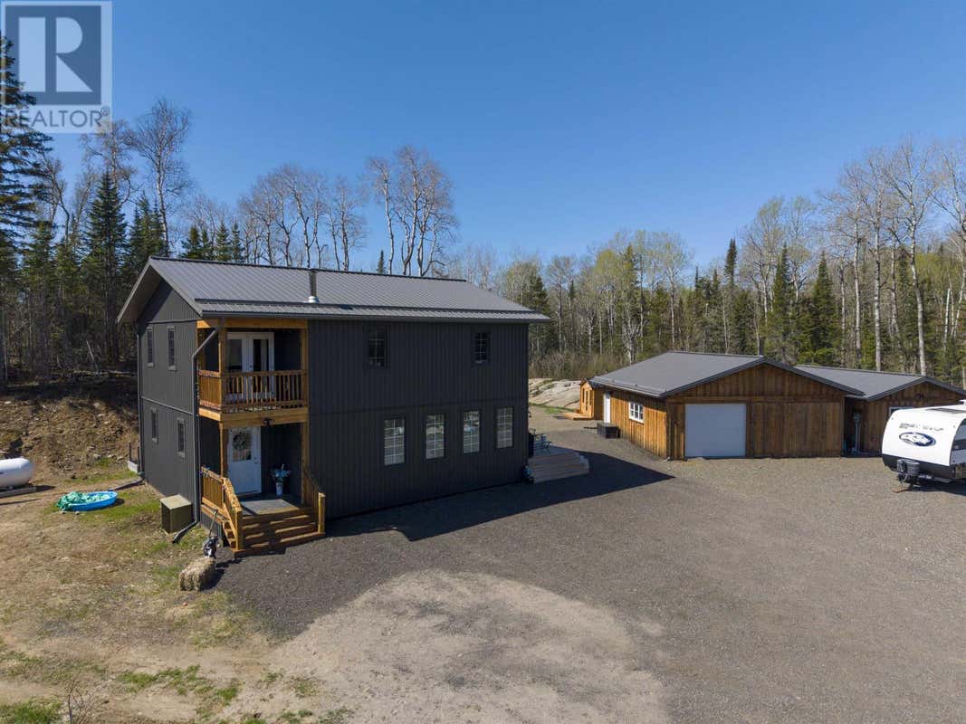 1035 PETERSON RD