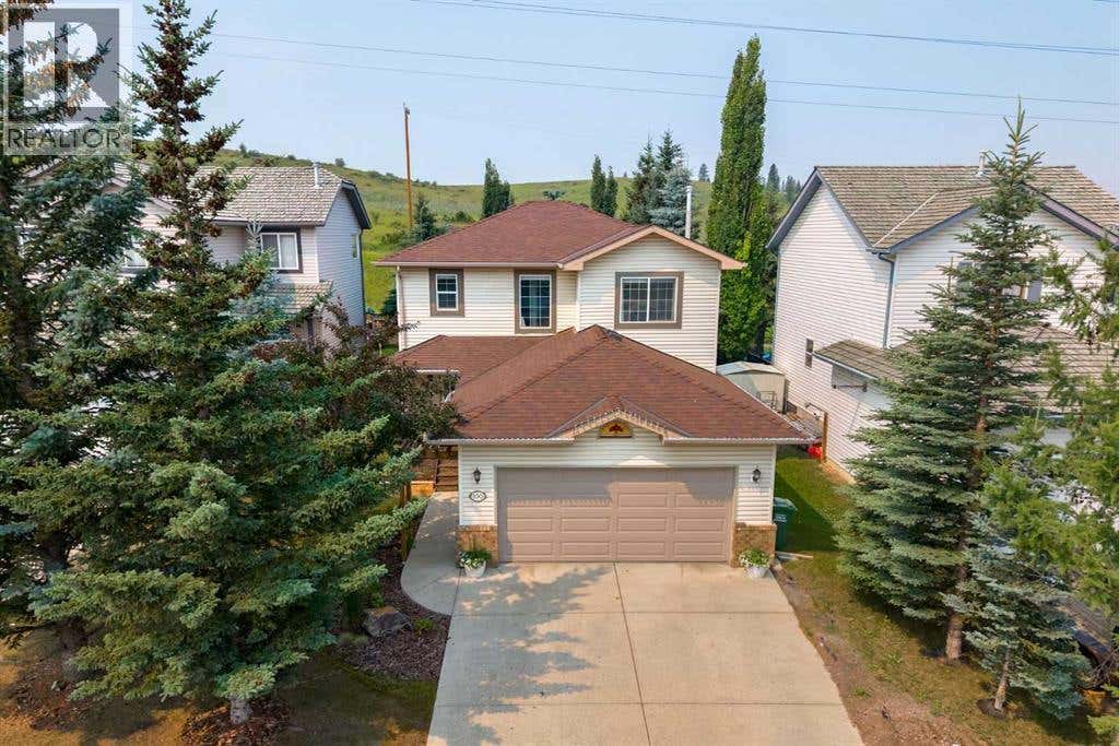 100 BOW RIDGE CRESCENT