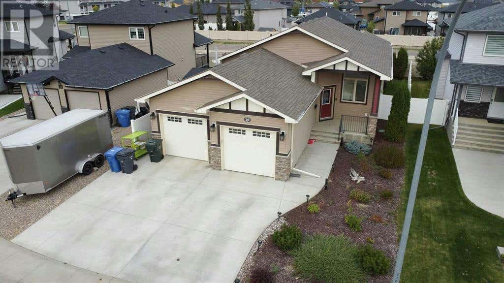 20 Somerside Way SE, Medicine Hat, AB T1B0M1 House For Sale RE/MAX
