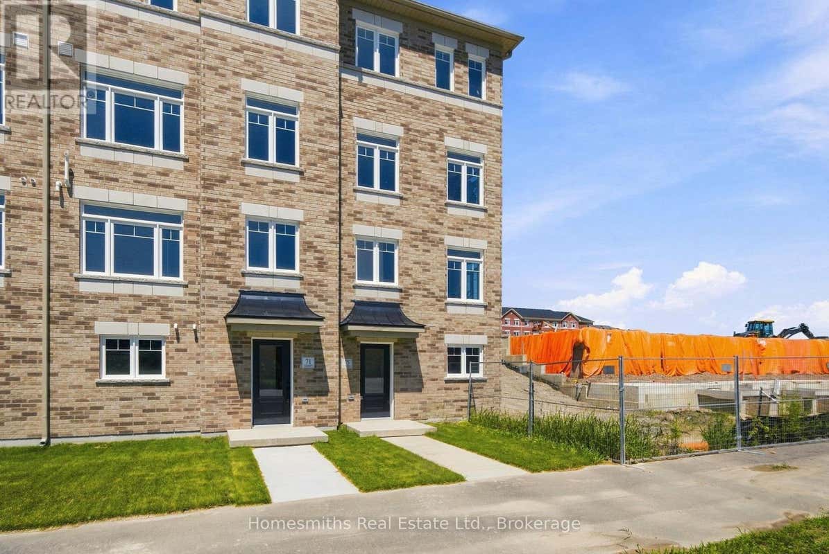 75 ADDYMAN CRESCENT