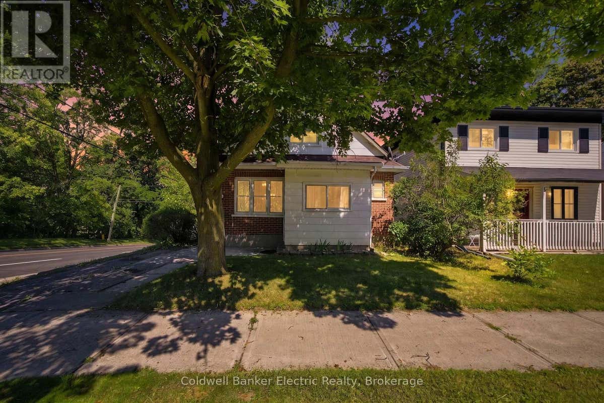 1228 KENNETH AVENUE