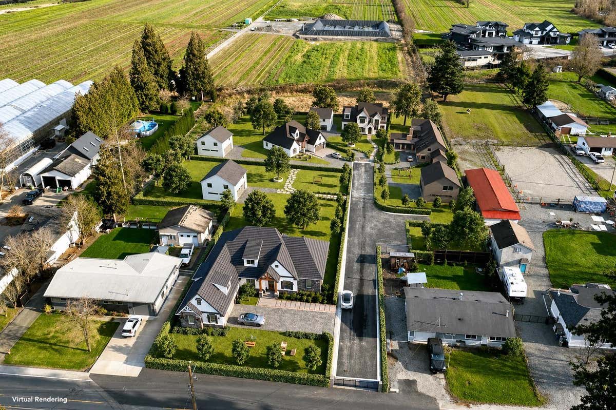 4 4520 NO 3 ROAD, YARROW