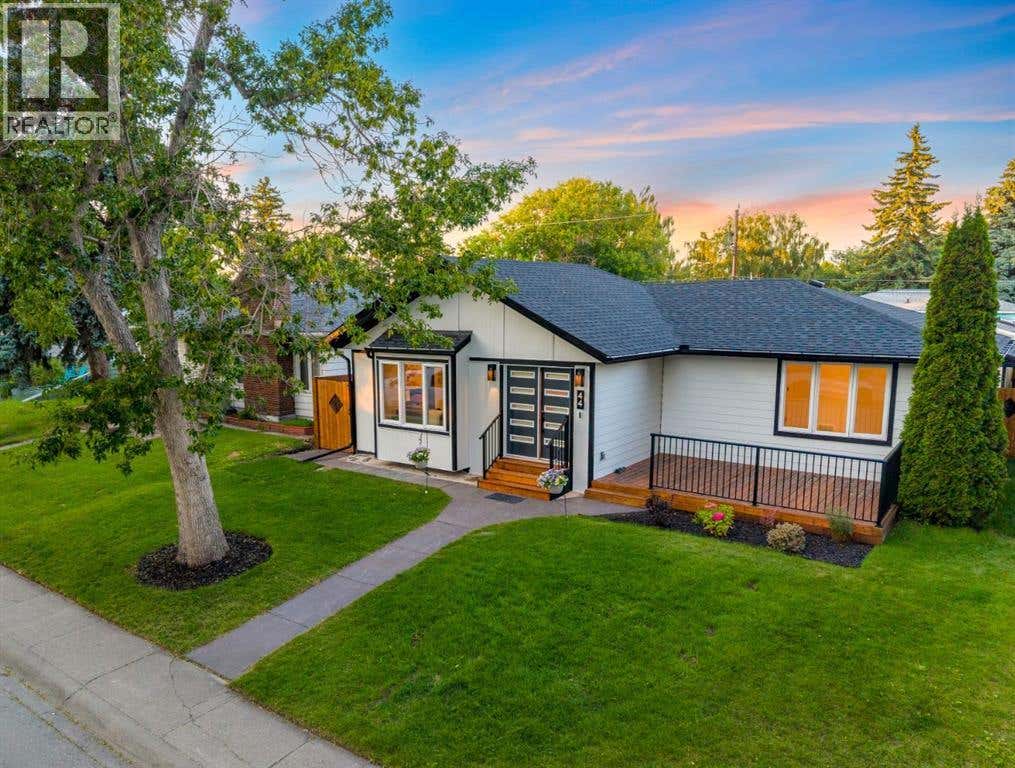 44 FRASER ROAD SE