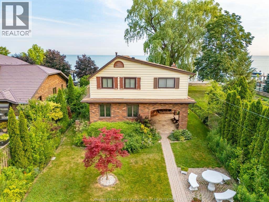 329 LAKEVIEW DRIVE