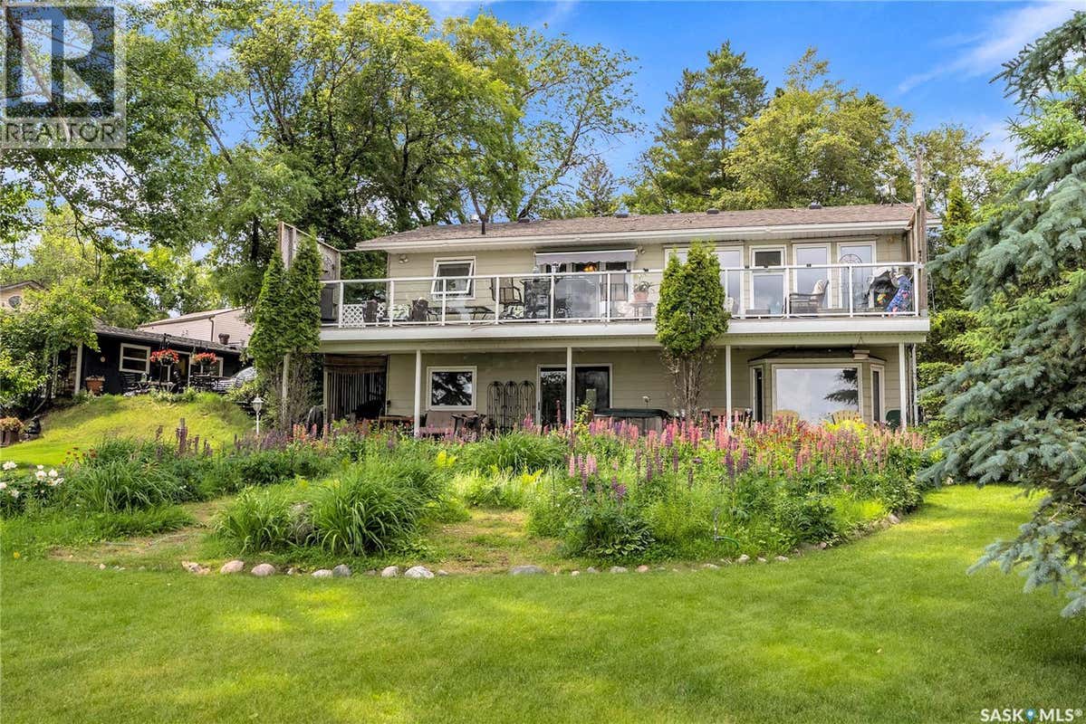 37 MCCRIMMON CRESCENT