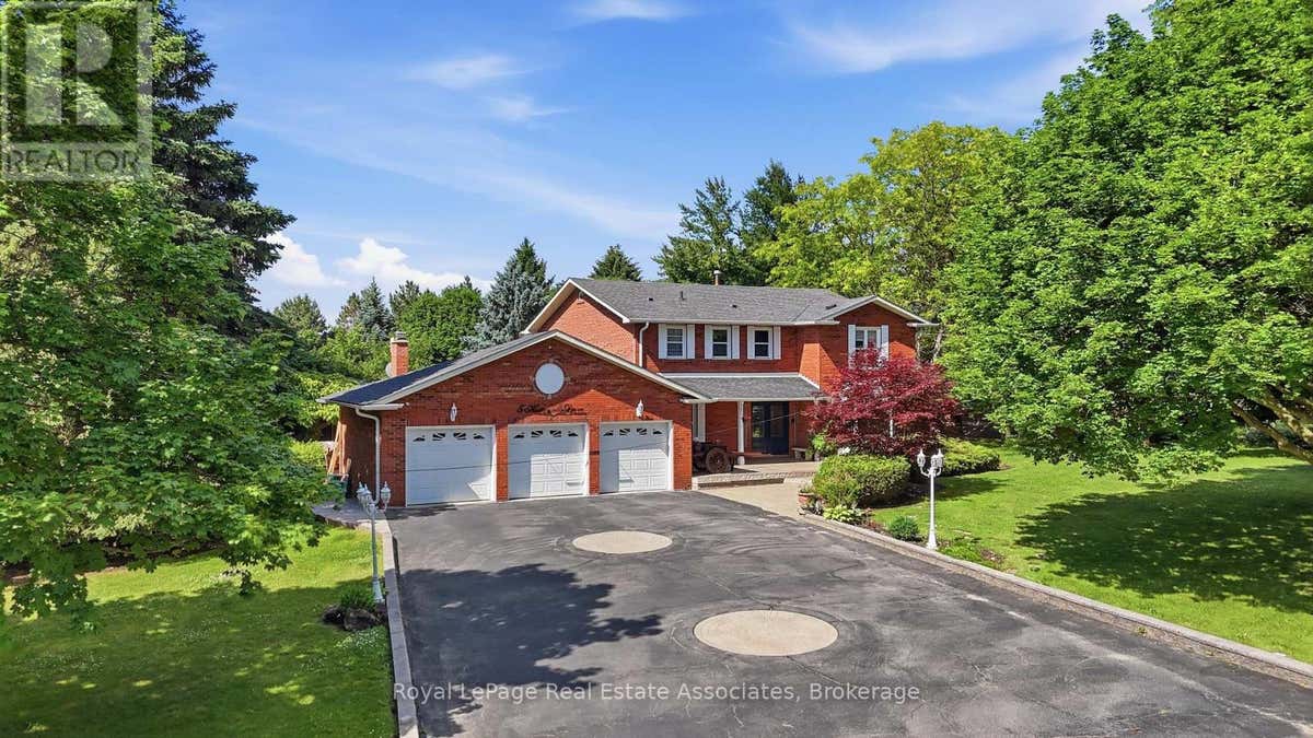 5 HUTTONVILLE DRIVE