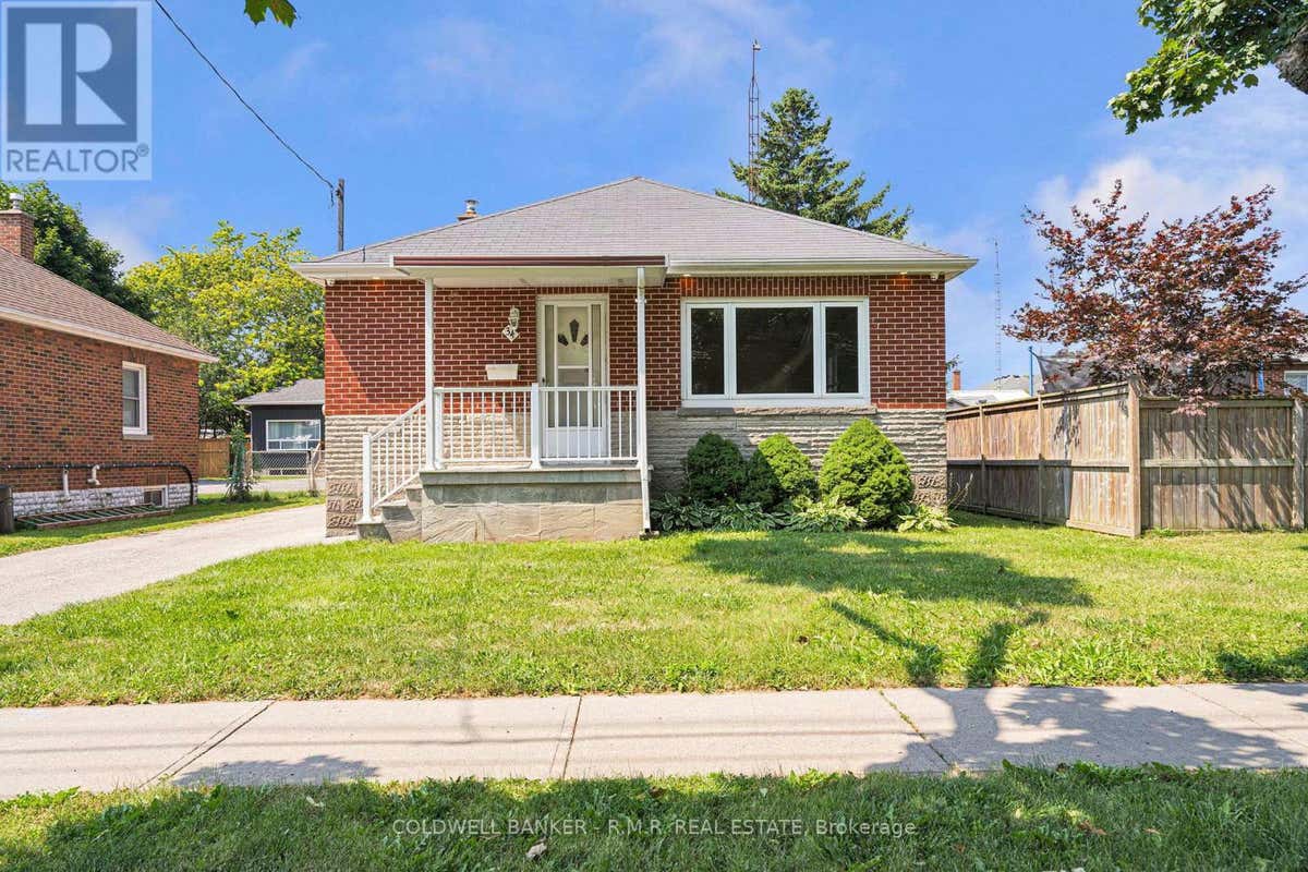 34 SIMPSON AVENUE, Clarington (Bowmanville), ON L1C2H7 À vendre RE